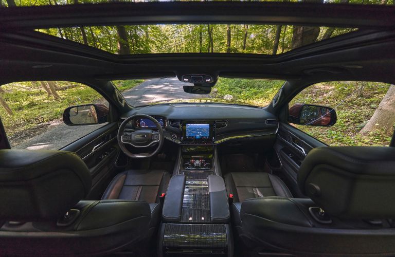 Highlighted Specs & Features of the 2022 Wagoneer Lineup image 1